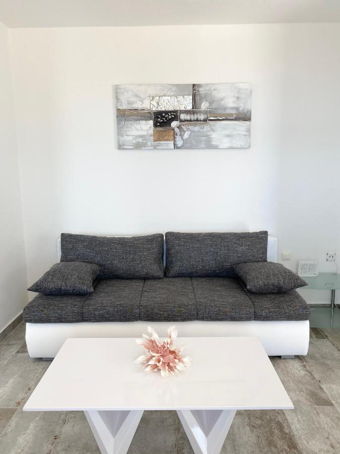 Apartament Charlene Karlobag Zewnętrze zdjęcie