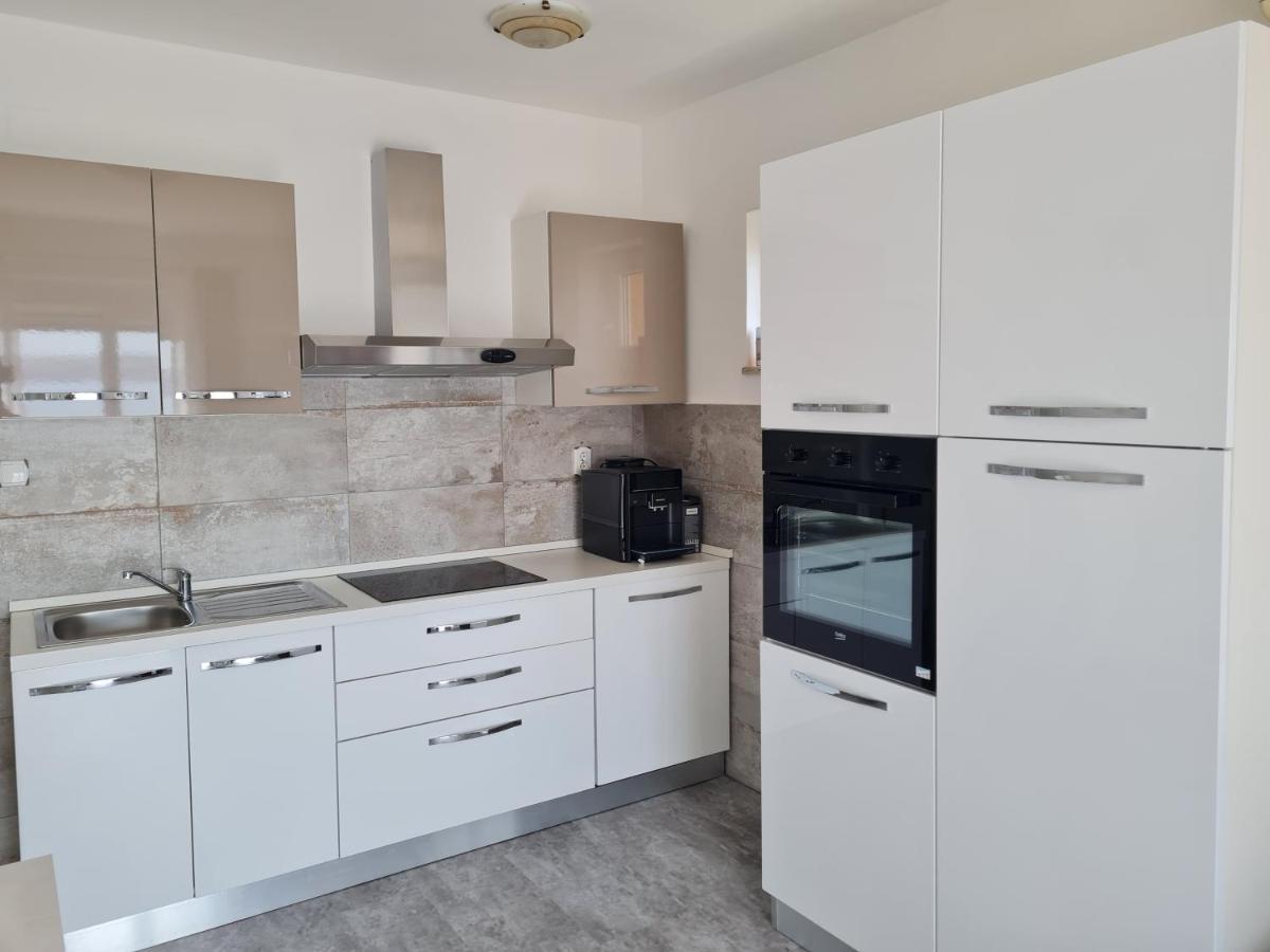 Apartament Charlene Karlobag Zewnętrze zdjęcie